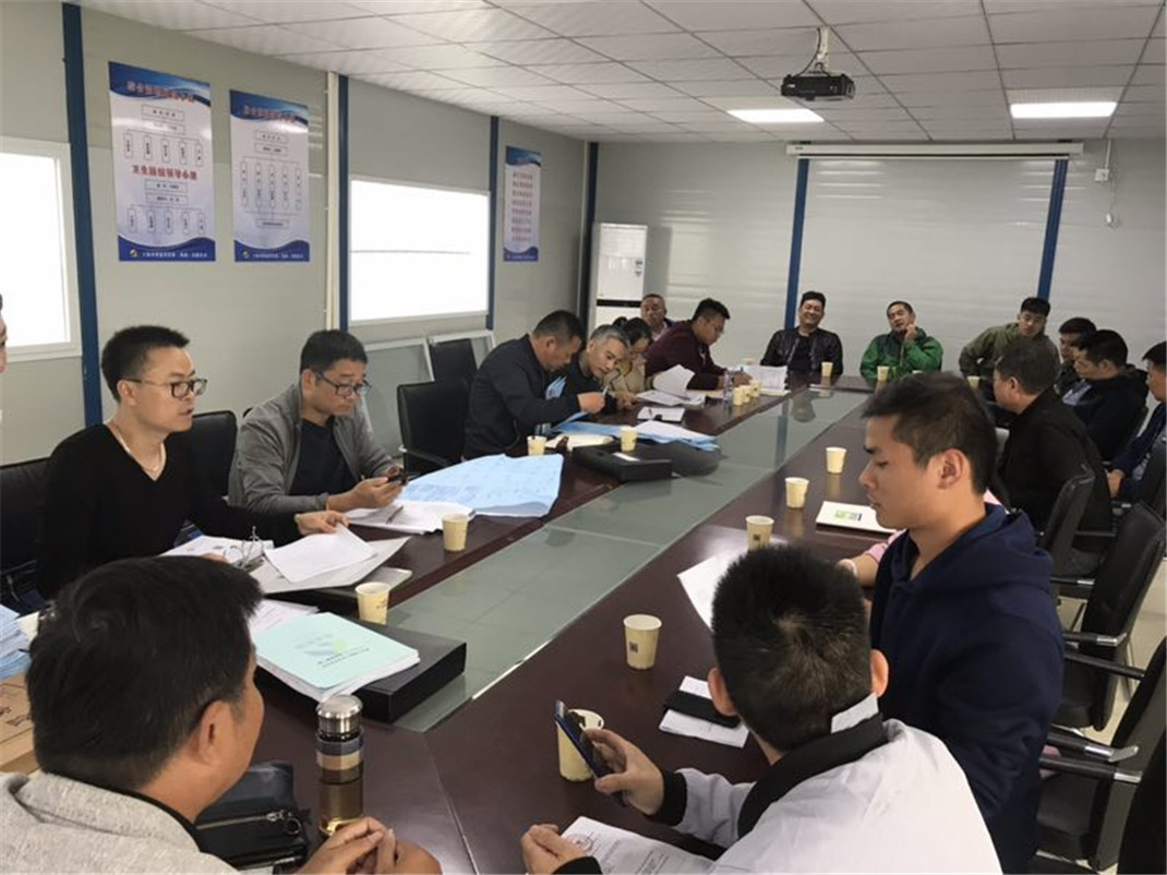 创优质工程 建文明小区