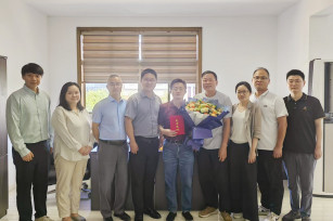 忆往昔 贺荣休 这场退休欢送会温情满满